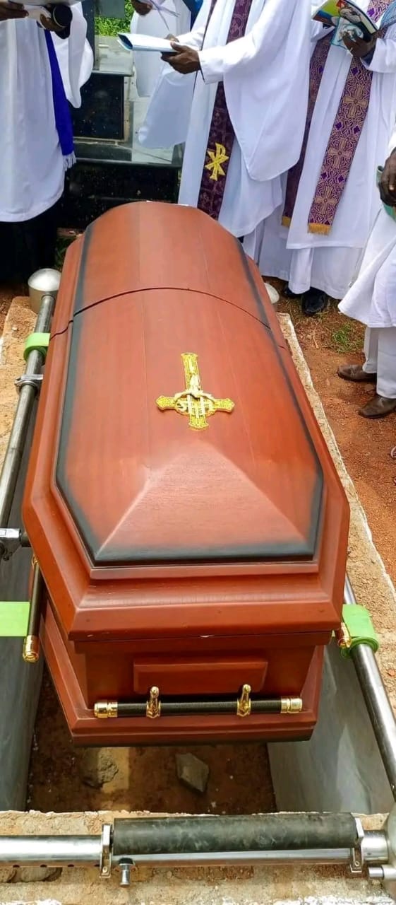 Funeral service 21